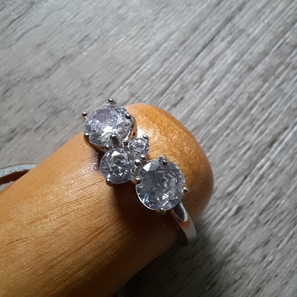 Boujee Sterling silver size 8 cluster ring CZ gift - Picture 1 of 2